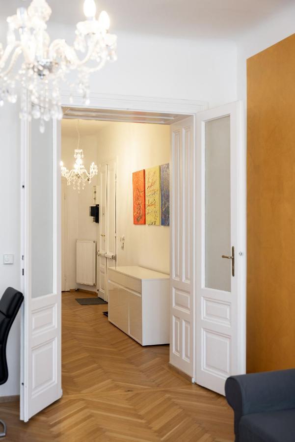 Hideaway Wahring Appartement Wenen Buitenkant foto