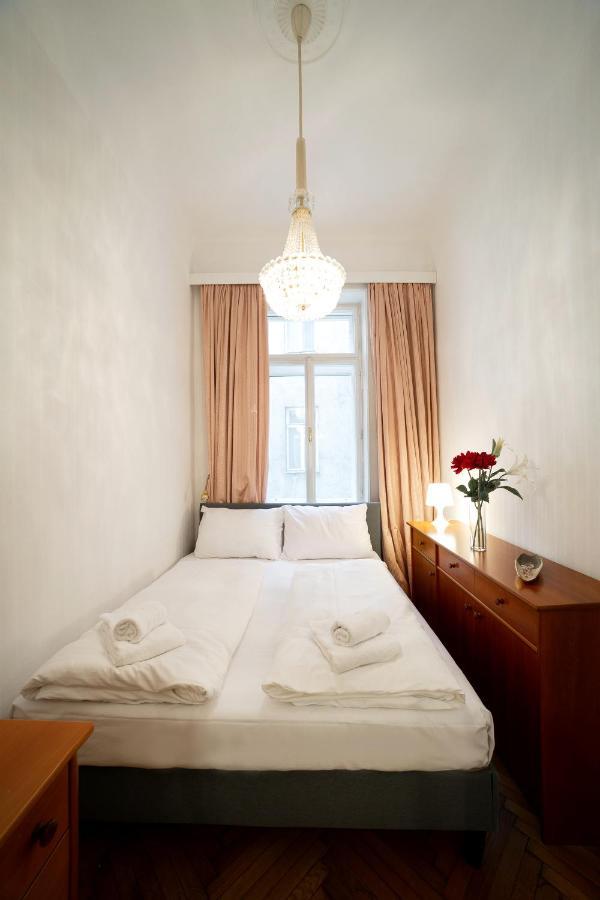 Hideaway Wahring Appartement Wenen Buitenkant foto
