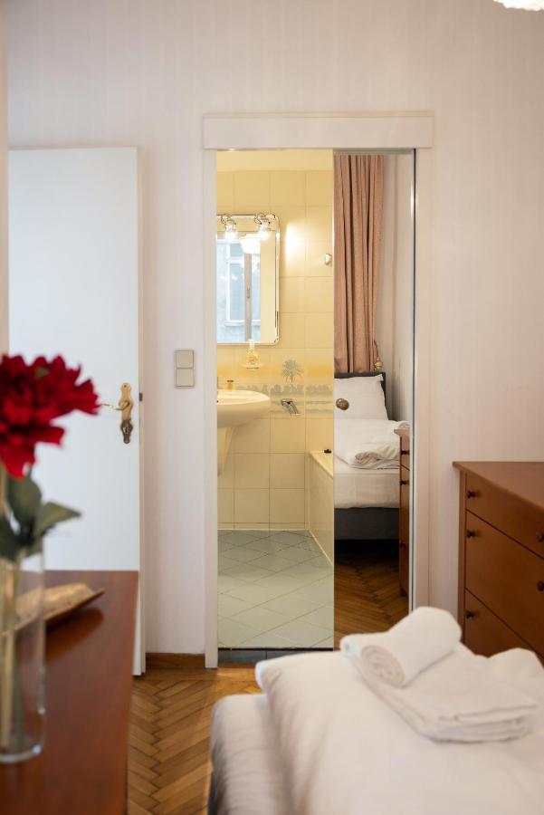Hideaway Wahring Appartement Wenen Buitenkant foto