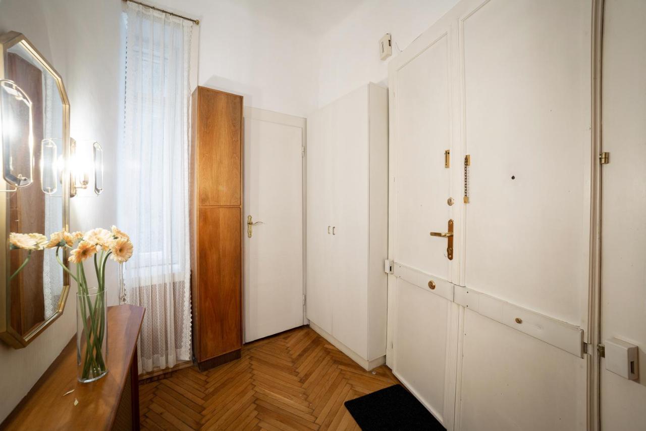Hideaway Wahring Appartement Wenen Buitenkant foto