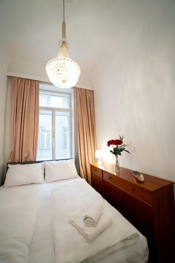 Hideaway Wahring Appartement Wenen Buitenkant foto